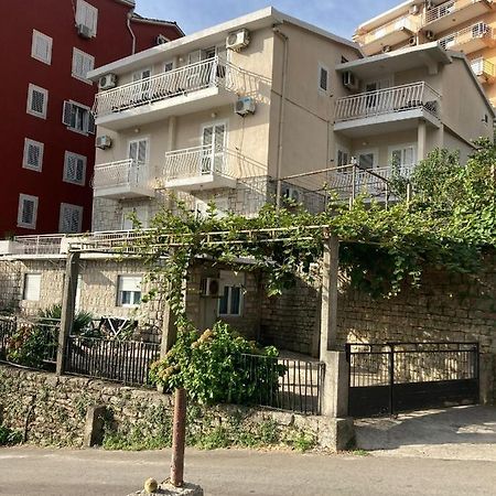 Guest House Garden Budva Extérieur photo