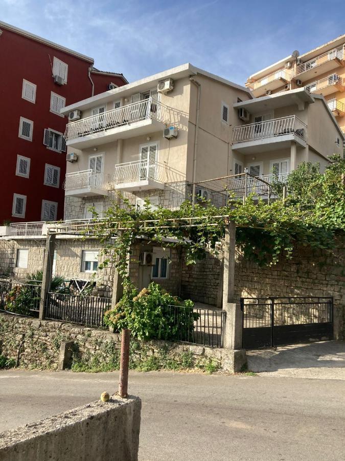 Guest House Garden Budva Extérieur photo