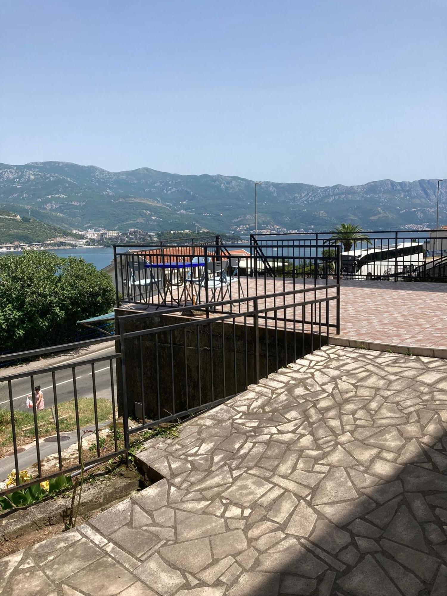 Guest House Garden Budva Extérieur photo