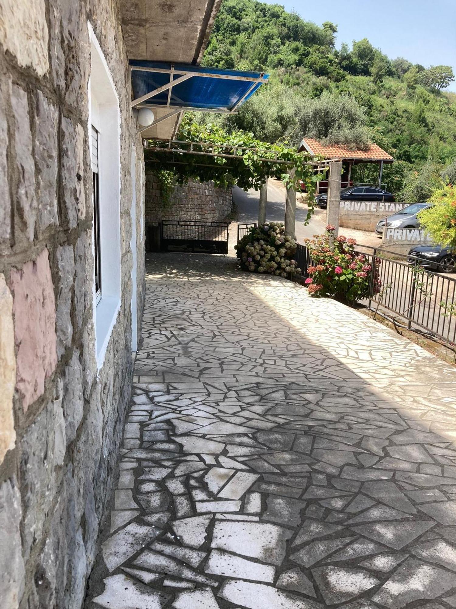 Guest House Garden Budva Extérieur photo